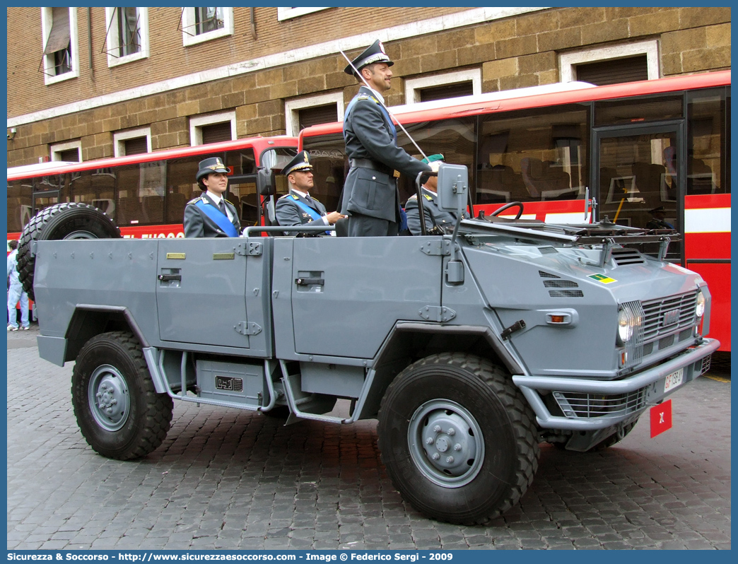 GdiF 138AY
Guardia di Finanza
Iveco 40-10WM "VM90"
Parole chiave: GdiF;G.D.F.;GDF;Guardia di Finanza;Iveco;40-10WM 