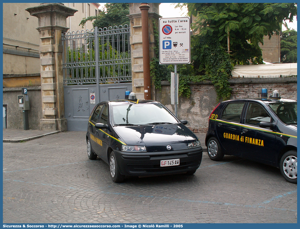 GdiF 145AW
Guardia di Finanza
Fiat Punto II serie
Parole chiave: GdiF;G.D.F.;GDF;Guardia di Finanza;Fiat;Punto II serie;145AW