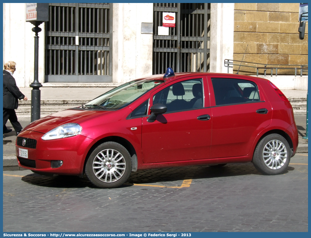 GdiF 218BG
Guardia di Finanza
Fiat Grande Punto
Parole chiave: GdiF;G.D.F.;GDF;Guardia di Finanza;Fiat;Grande Punto;218BG