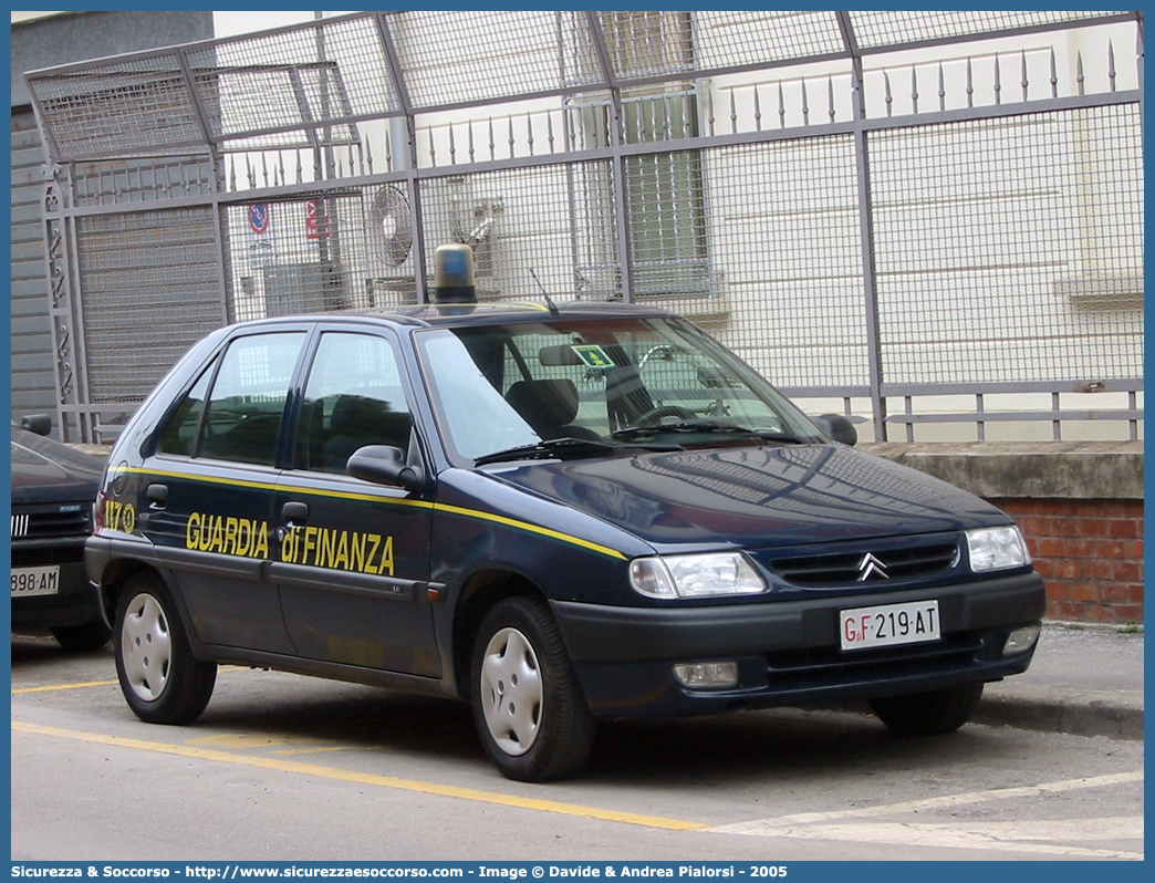 GdiF 219AT
Guardia di Finanza
Citroen Saxo I serie
Parole chiave: GdiF;G.D.F.;Guardia di Finanza;Citroen;Saxo I serie;219AT