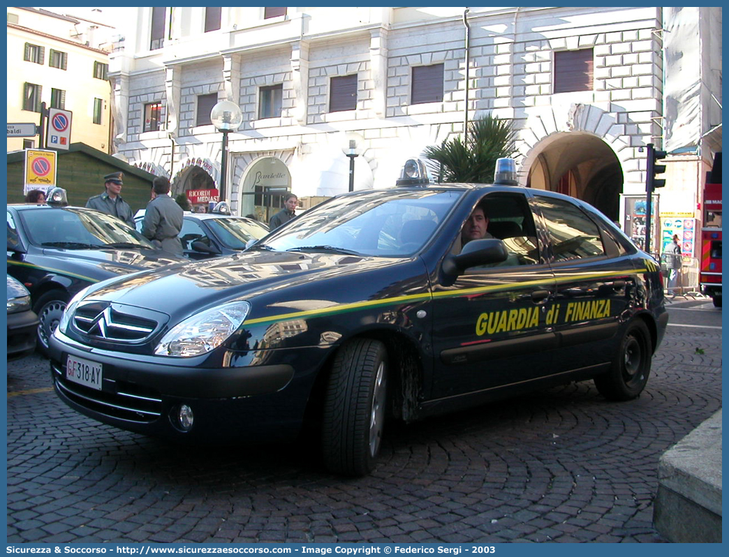 GdiF 318AY
Guardia di Finanza
Citroen Xsara II serie
Parole chiave: GdiF;G.D.F.;GDF;Guardia di Finanza;Citroen;Xsara