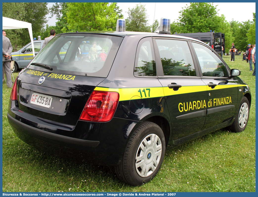 GdiF 435BA
Guardia di Finanza
Fiat Stilo II serie
Parole chiave: GdiF;G.D.F.;GDF;Guardia di Finanza;Fiat;Stilo II serie;435BA