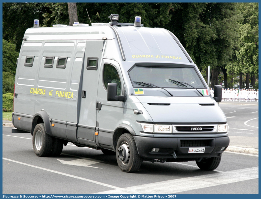 GdiF 545BA
Guardia di Finanza
Iveco Daily 65C15 III serie Blindato
A.T.P.I.
Allestitore Repetti S.r.l.
Parole chiave: GdiF;G.D.F.;GDF;Guardia;di;Finanza;Iveco;Daily;65C15;Blindato;Repetti;A.T.P.I.;ATPI;Anti;Terrorismo;Pronto;Impiego