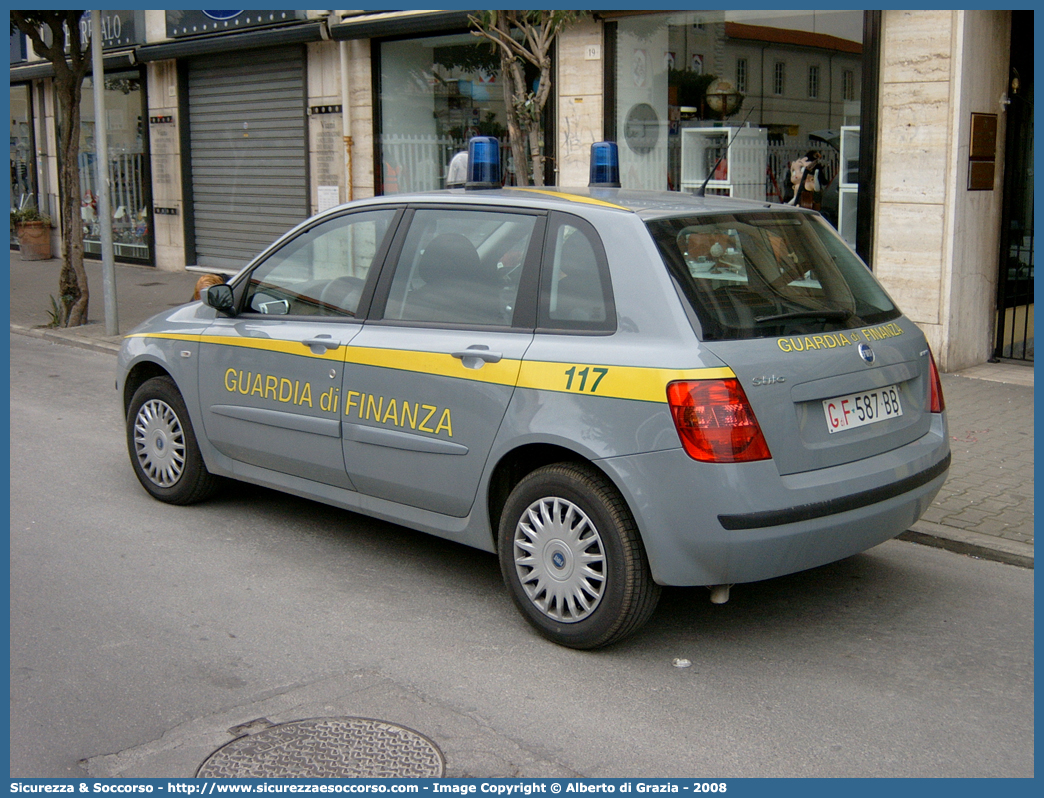 GdiF 587BB
Guardia di Finanza
Fiat Stilo III serie
Parole chiave: GdiF;G.D.F.;GDF;Guardia;di;Finanza;Fiat;Stilo