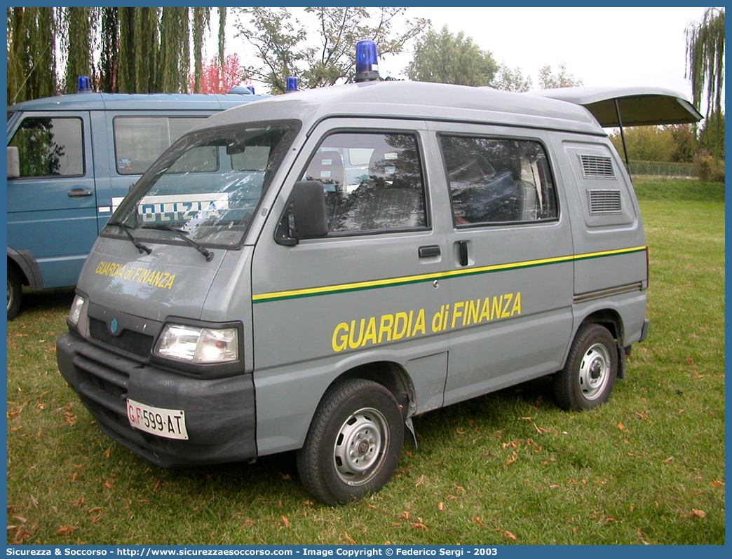 GdiF 599AT
Guardia di Finanza
Servizio Cinofili
Piaggio Porter II serie
(variante)
Parole chiave: GdiF;G.D.F.;GDF;Guardia di Finanza;Servizio Cinofili;Piaggio;Porter II serie;599AT