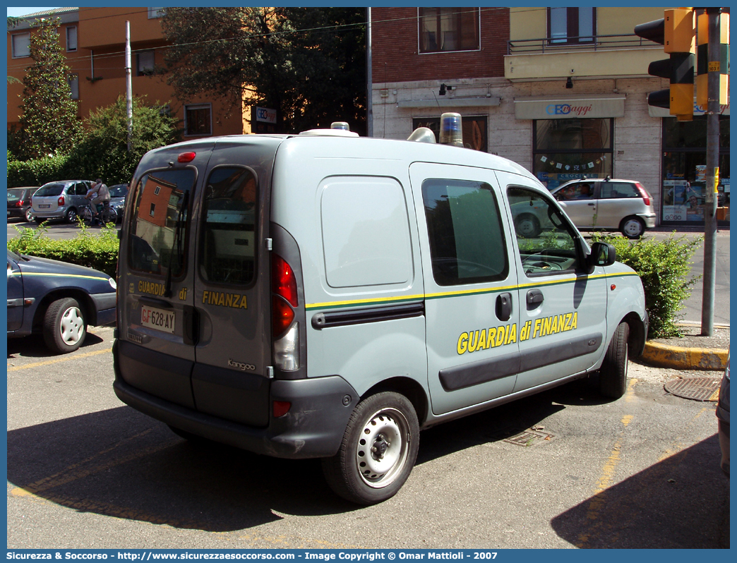 GdiF 628AY
Guardia di Finanza
Servizio Cinofili
Renault Kangoo I serie

Parole chiave: GdiF;G.D.F.;GDF;Guardia di Finanza;Servizio Cinofili;Renault;Kangoo I serie;628AY