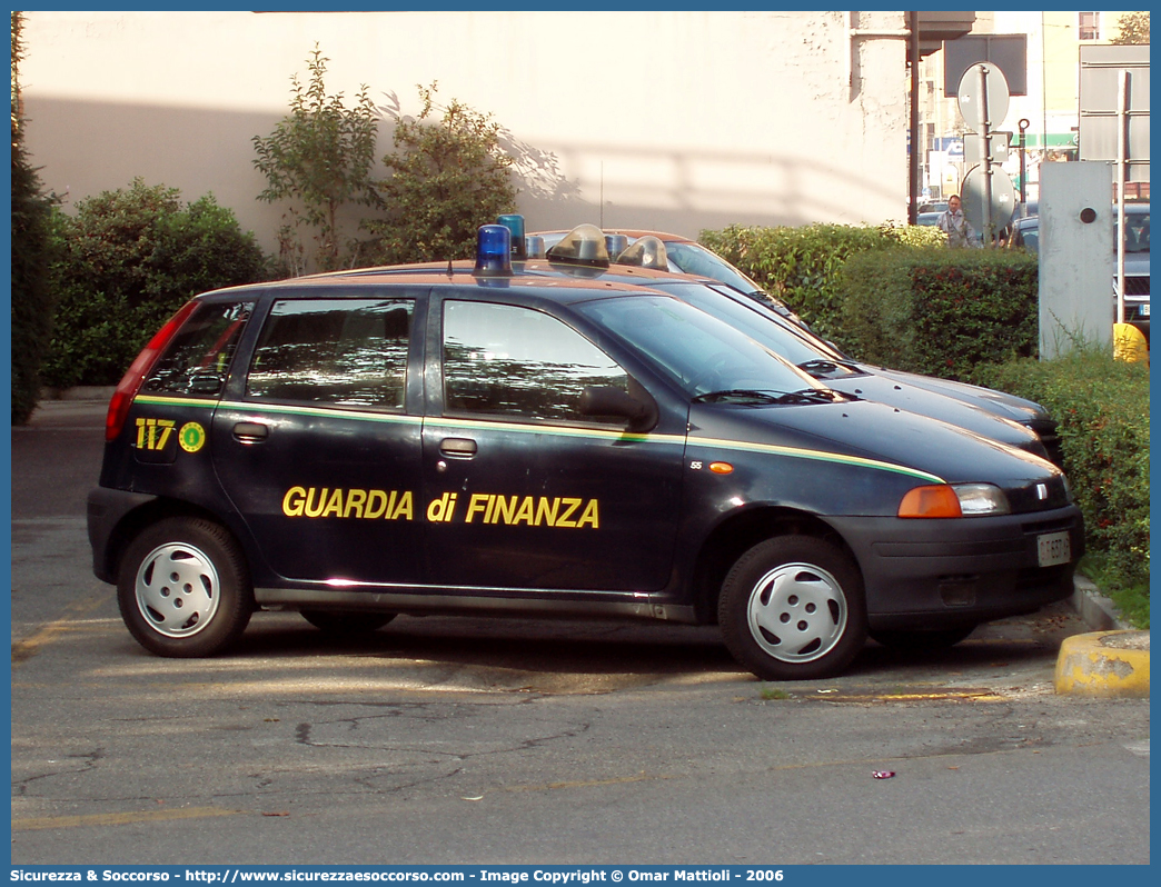 GdiF 637AP
Guardia di Finanza
Fiat Punto I serie
Parole chiave: GdiF;G.D.F.;GDF;Guardia di Finanza;Fiat;Punto I serie;637AP