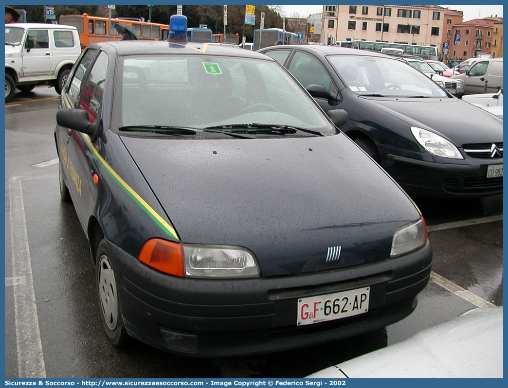 GdiF 662AP
Guardia di Finanza
Fiat Punto I serie
Parole chiave: GdiF;G.D.F.;GDF;Guardia di Finanza;Fiat;Punto I serie;662AP