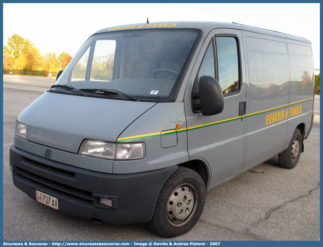 GdiF 727AV
Guardia di Finanza
Fiat Ducato II serie

Parole chiave: GdiF;G.D.F.;GDF;Guardia;di;Finanza;Fiat;Ducato