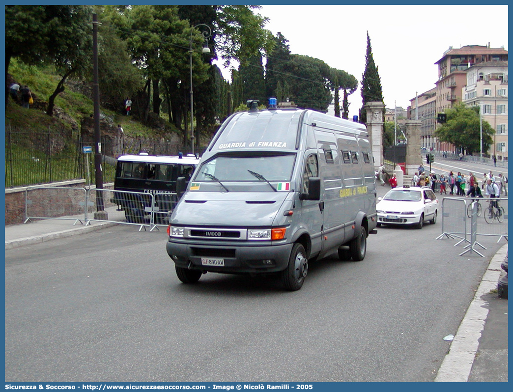 GdiF 890AW
Guardia di Finanza
Iveco Daily 65C15 III serie Blindato
A.T.P.I.
Allestitore Repetti S.r.l.
Parole chiave: GdiF;G.D.F.;GDF;Guardia;di;Finanza;Iveco;Daily;65C15;Blindato;Repetti;A.T.P.I.;ATPI;Anti;Terrorismo;Pronto;Impiego