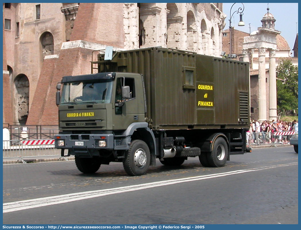 GdiF 897AD
Guardia di Finanza
Iveco EuroTrakker 4x4
Parole chiave: GdiF;G.D.F.;GDF;Guardia di Finanza;Iveco;EuroTrakker 4x4;897AD