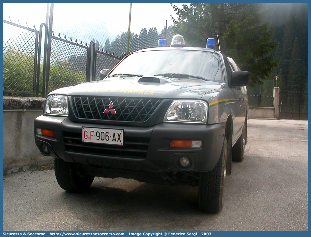 GdiF 906AX
Guardia di Finanza
Servizio Cinofili
Mitsubishi L200 III serie
Allestitore Elevox S.r.l.
Parole chiave: GdiF;G.D.F.;GDF;Guardia di Finanza;Servizio Cinofili;Mitsubishi;L200;Elevox