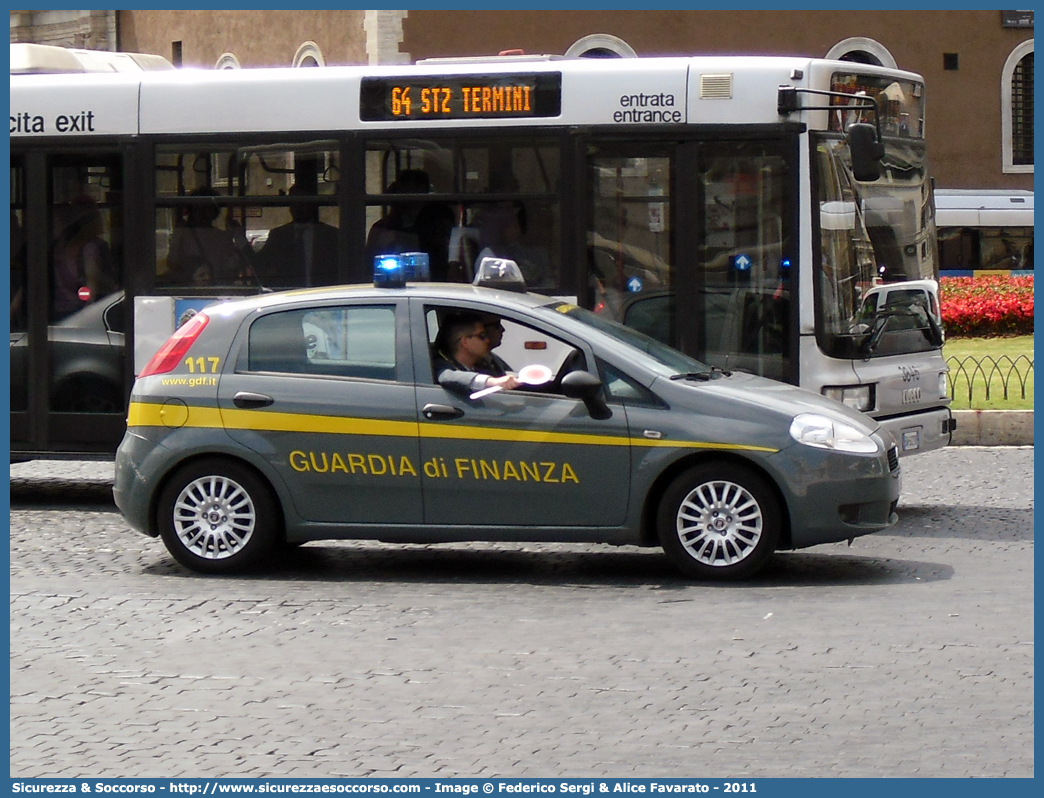 -
Guardia di Finanza
Fiat Grande Punto
Parole chiave: GdiF;G.D.F.;GDF;Guardia di Finanza;Fiat;Grande Punto