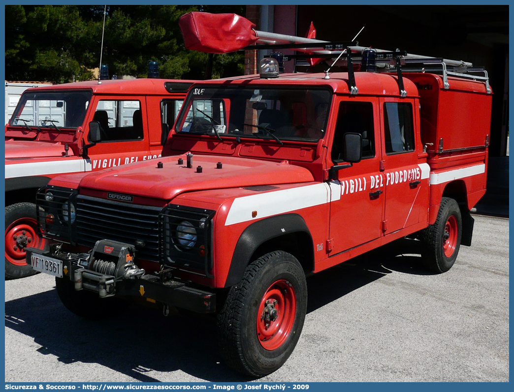 VF 19361
Corpo Nazionale Vigili del Fuoco
Nucleo Speleo Alpino Fluviale
Land Rover Defender 130
Parole chiave: VVF;V.V.F.;Corpo;Nazionale;Vigili;del;Fuoco;Land Rover;Defender;130;SAF;S.A.F.;Speleo;Alpino;Fluviale