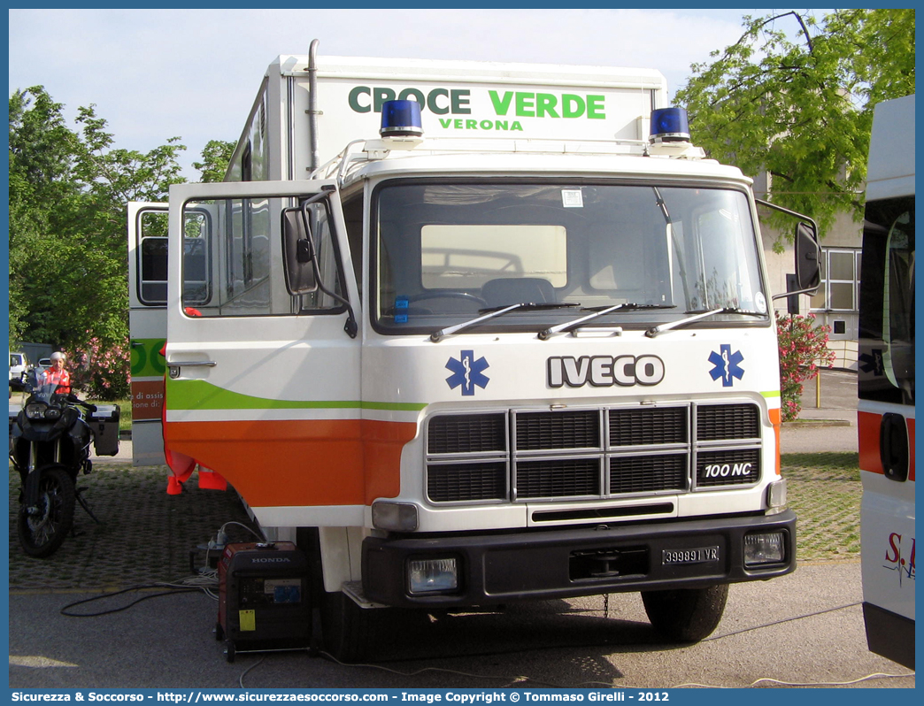 -
Croce Verde Verona
Iveco 100NC
Parole chiave: Croce Verde;CV;C.V.;Verona;Pubblica;Assistenza;Automedica;Iveco;100NC