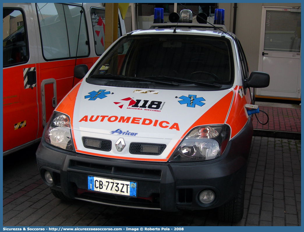 MO 1670
118 Modena Soccorso
Renault Scenic RX4
Allestitore Aricar S.p.A.
Parole chiave: 118;Modena;Soccorso;Automedica;Automedicalizzata;Auto Medica;Auto Medicalizzata;Renault;Scenic;RX4;RX 4;Aricar