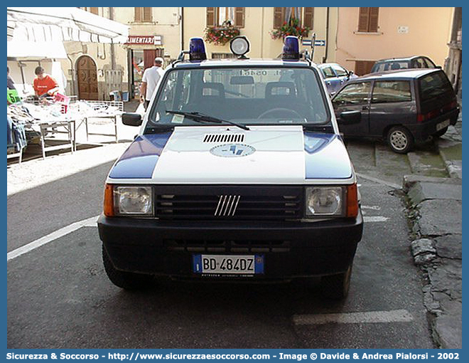 -
Polizia Municipale
Comune di Modigliana
Fiat Panda 4x4 II serie
Parole chiave: Polizia;Locale;Municipale;Modigliana;Fiat;Panda