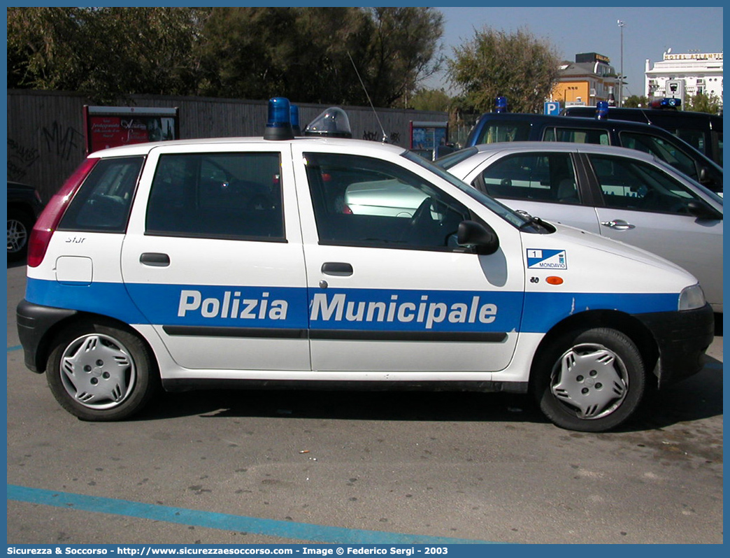 -
Polizia Municipale
Comune di Mondavio
Fiat Punto I serie
Parole chiave: Polizia;Locale;Municipale;Mondavio;Fiat;Punto