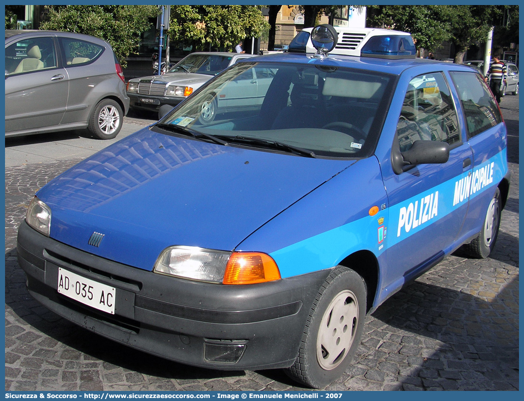 -
Polizia Municipale
Comune di Montecastrilli
Fiat Punto I serie
Parole chiave: Polizia;Locale;Municipale;Montecastrilli;Fiat;Punto