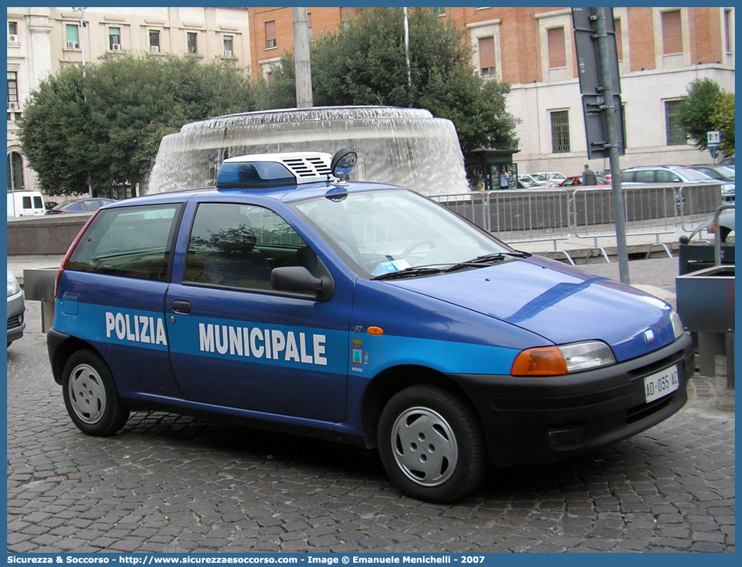 -
Polizia Municipale
Comune di Montecastrilli
Fiat Punto I serie
Parole chiave: Polizia;Locale;Municipale;Montecastrilli;Fiat;Punto