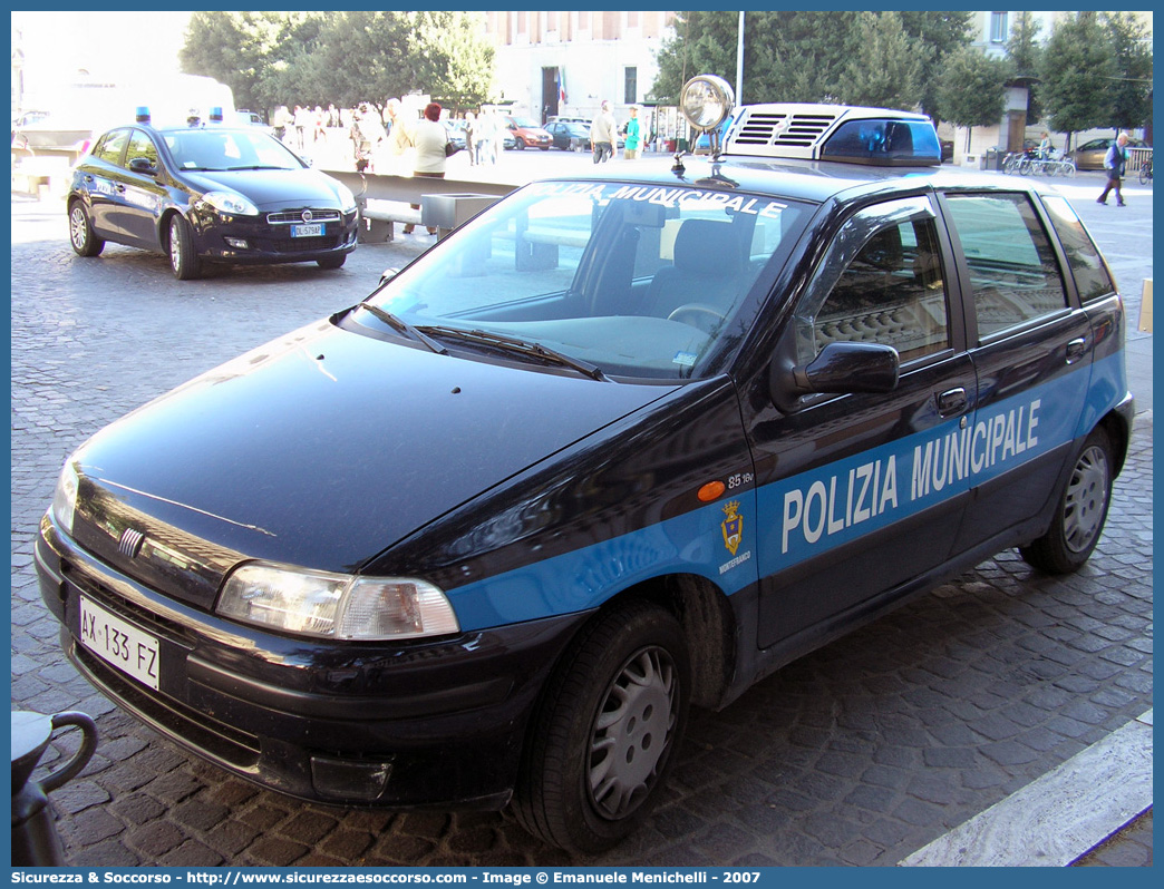 -
Polizia Municipale
Comune di Montefranco
Fiat Punto I serie
Parole chiave: Polizia;Locale;Municipale;Montefranco;Fiat;Punto