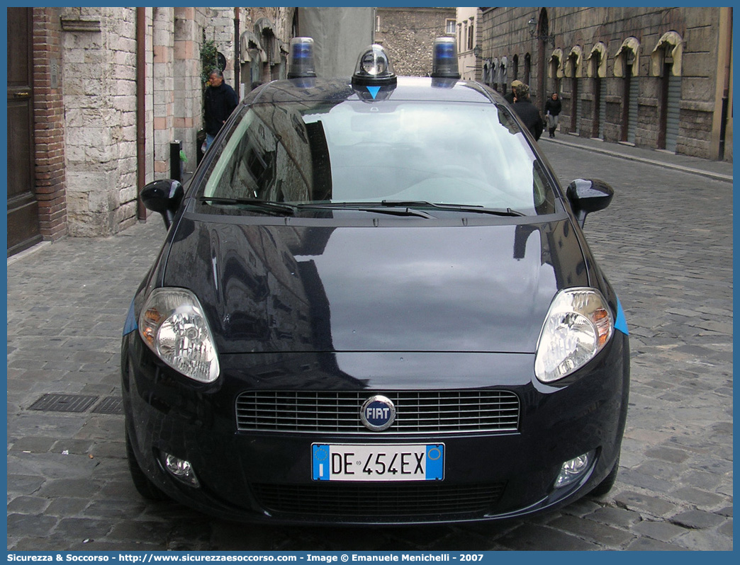 -
Polizia Municipale
Comune di Narni
Fiat Grande Punto
Parole chiave: Polizia;Locale;Municipale;Narni;Fiat;Grande Punto