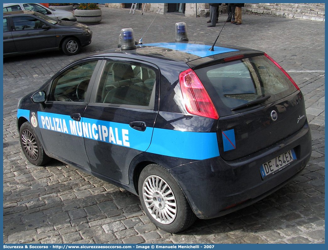 -
Polizia Municipale
Comune di Narni
Fiat Grande Punto
Parole chiave: Polizia;Locale;Municipale;Narni;Fiat;Grande Punto