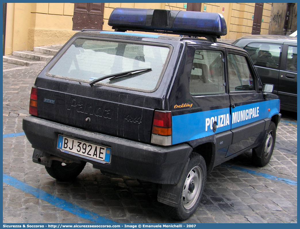 -
Polizia Municipale
Comune di Narni
Fiat Panda 4x4 II serie
Parole chiave: Polizia;Locale;Municipale;Narni;Fiat;Panda