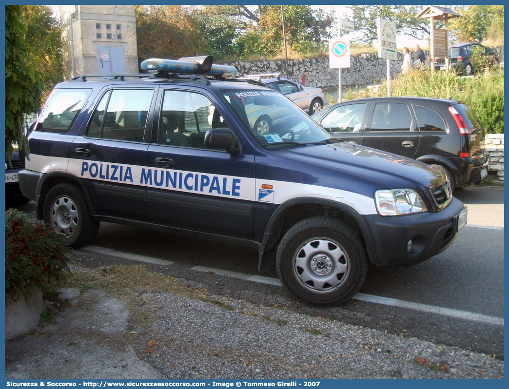 -
Polizia Municipale
Comune di Negrar
Honda CR-V I serie
Parole chiave: Polizia;Locale;Municipale;Negrar;Honda;CRV;CR-V