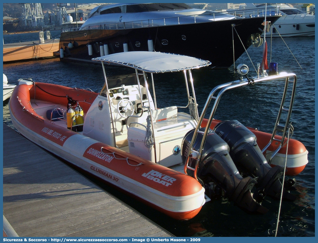 -
Corpo Nazionale Vigili del Fuoco
Nucleo Soccorso Subacqueo e Acquatico
Joker Boat Clubman 30
Parole chiave: Corpo;Nazionale;Vigili del Fuoco;Vigili;Fuoco;Imbarcazione;Battello Pneumatico;Joker Boat;Clubman 30;NSSA;N.S.S.A.;Soccorso;Subacqueo;Acquatico;Sommozzatori;Subacquei