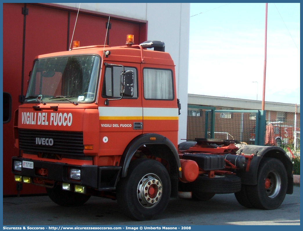 VF 17181
Corpo Nazionale Vigili del Fuoco
Nucleo Elicotteri
Iveco 190-26
Parole chiave: VF;V.F.;VVF;V.V.F.;Corpo;Nazionale;Vigili del Fuoco;Vigili;Fuoco;Elicotteri;Iveco;190-26;190;26;17181