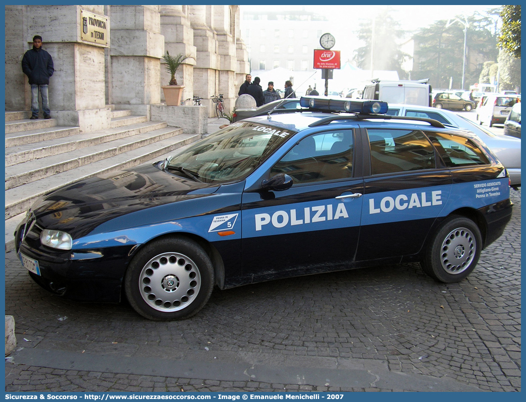 Polizia Locale YA008AC
Polizia Locale
Comune di Penna in Teverina
Alfa Romeo 156 Sportwagon I serie
Parole chiave: Polizia;Locale;Municipale;Giove;Alfa Romeo;156;Sportwagon;YA008AC