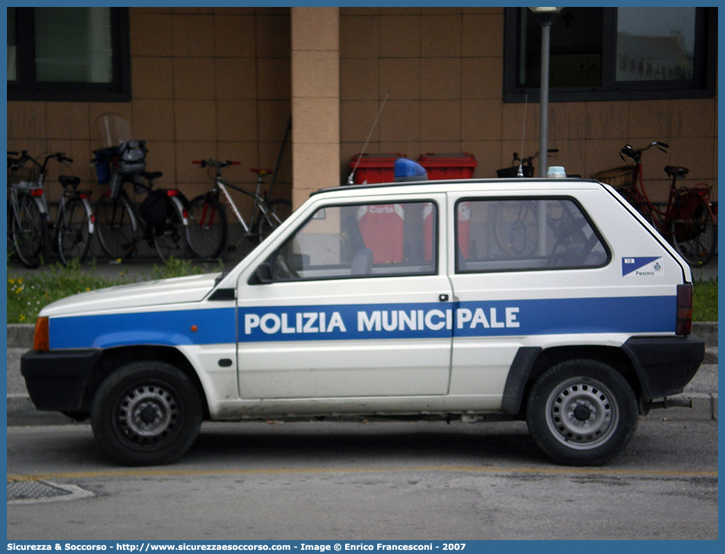 -
Polizia Municipale
Comune di Pesaro
Fiat Panda II serie
Parole chiave: Polizia;Locale;Municipale;Pesaro;Fiat;Panda