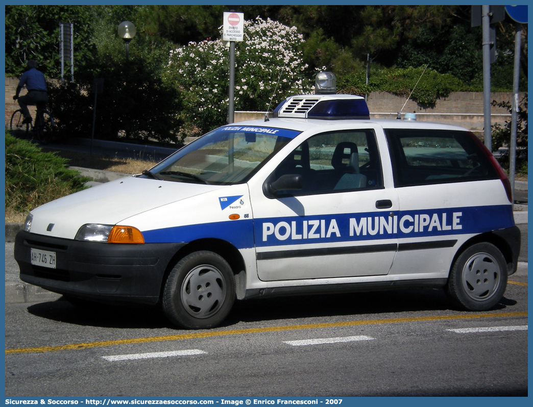 -
Polizia Municipale
Comune di Pesaro
Fiat Punto I serie
Parole chiave: Polizia;Locale;Municipale;Pesaro;Fiat;Punto