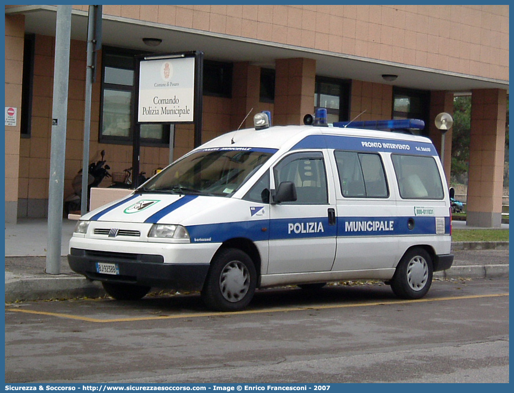 -
Polizia Municipale
Comune di Pesaro
Fiat Scudo I serie
Parole chiave: Polizia;Locale;Municipale;Pesaro;Fiat;Scudo