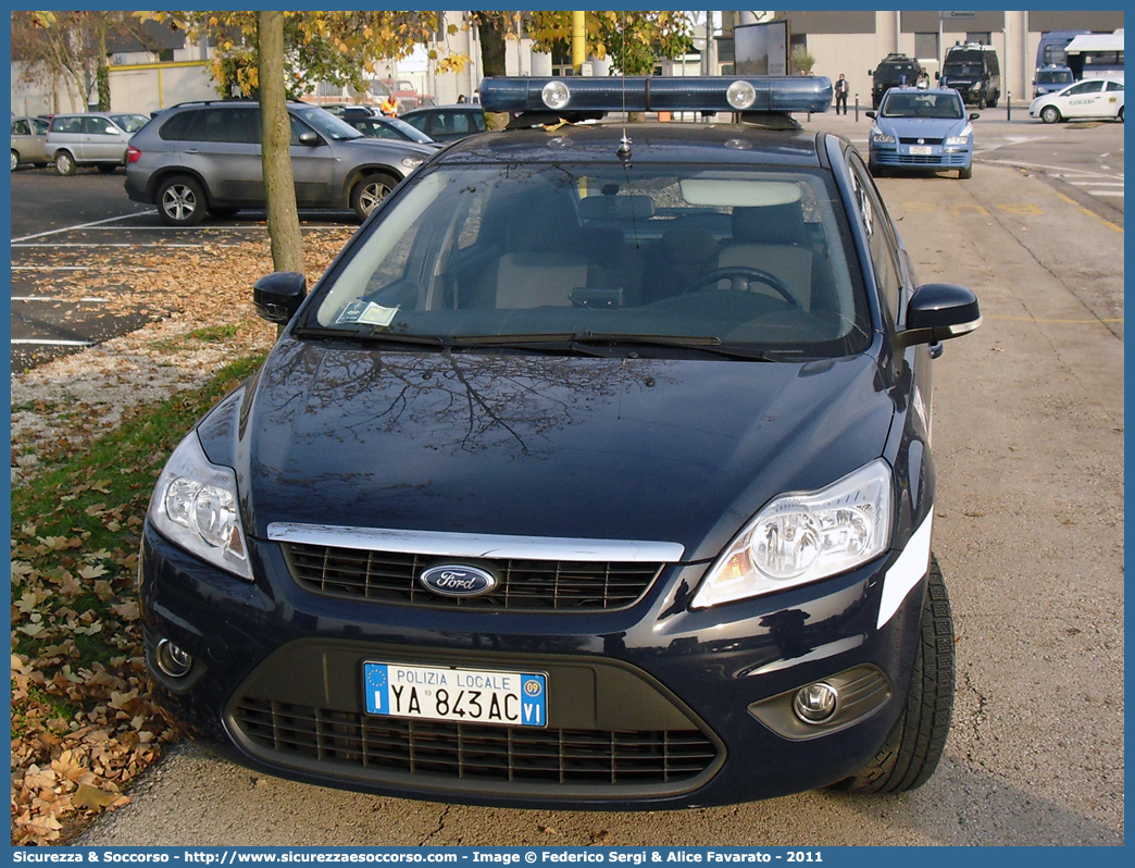 Polizia Locale YA843AC
Polizia Locale
Comune di Vicenza
Ford Focus III serie
Parole chiave: PL;P.L.;PM;P.M.;Polizia;Locale;Municipale;Vicenza;Ford;Focus