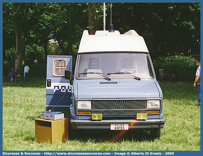 Polizia 69765
Polizia di Stato
Polizia Stradale
Fiat Ducato I serie
Parole chiave: Polizia;Stato;Polizia di Stato;Stradale;Fiat;Ducato I serie;69765