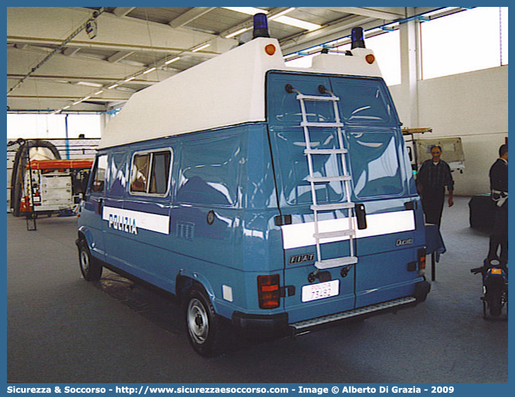 Polizia 73482
Polizia di Stato
Polizia Stradale
Fiat Ducato I serie
Parole chiave: Polizia;Stato;Polizia di Stato;Stradale;Fiat;Ducato I serie;73482