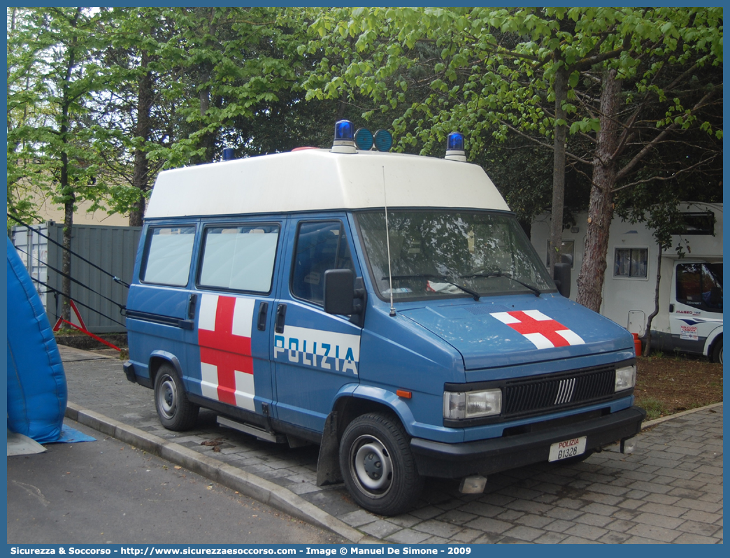 Polizia B1328
Polizia di Stato
Servizio Sanitario
Fiat Ducato I serie restyling
Parole chiave: Polizia di Stato;Polizia;PS;Servizio Sanitario;Fiat;Ambulanza;Ducato I serie restyling;B1328