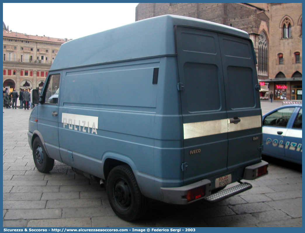 Polizia B2520
Polizia di Stato
Iveco Daily 35-8 II serie
Parole chiave: PS;P.S.;Polizia;Stato;Pubblica;Sicurezza;Polizia di Stato;Iveco;Daily;35-8;35;B2520