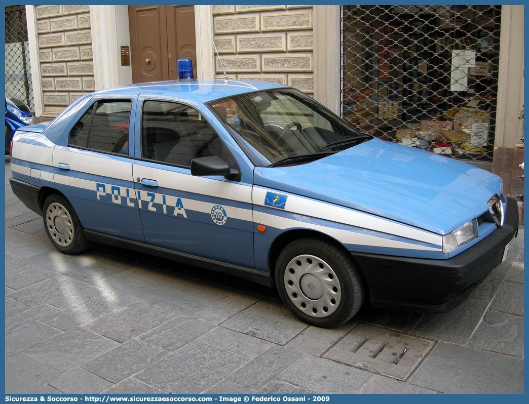 Polizia B8429
Polizia di Stato
Polizia Stradale
Alfa Romeo 155
Parole chiave: Polizia di Stato;Polizia;PS;Polizia Stradale;Alfa Romeo;155;B8429