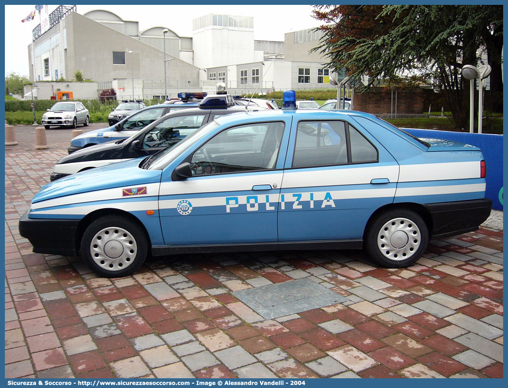 Polizia B9862
Polizia di Stato
Reparto Volo
Alfa Romeo 155
Parole chiave: Polizia di Stato;Polizia;PS;Reparto Volo;Alfa Romeo;155;B9862