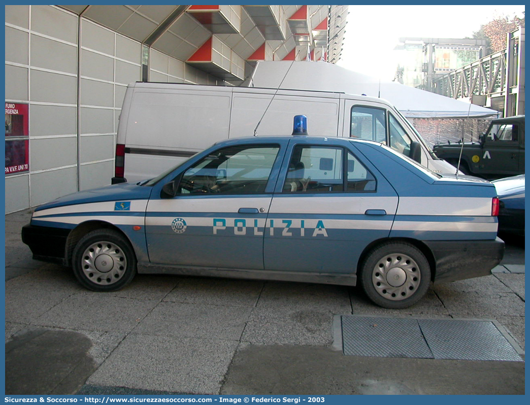 Polizia D3797
Polizia di Stato
Polizia Stradale
Alfa Romeo 155
Parole chiave: Polizia di Stato;Polizia;PS;Polizia Stradale;Alfa Romeo;155;D3797