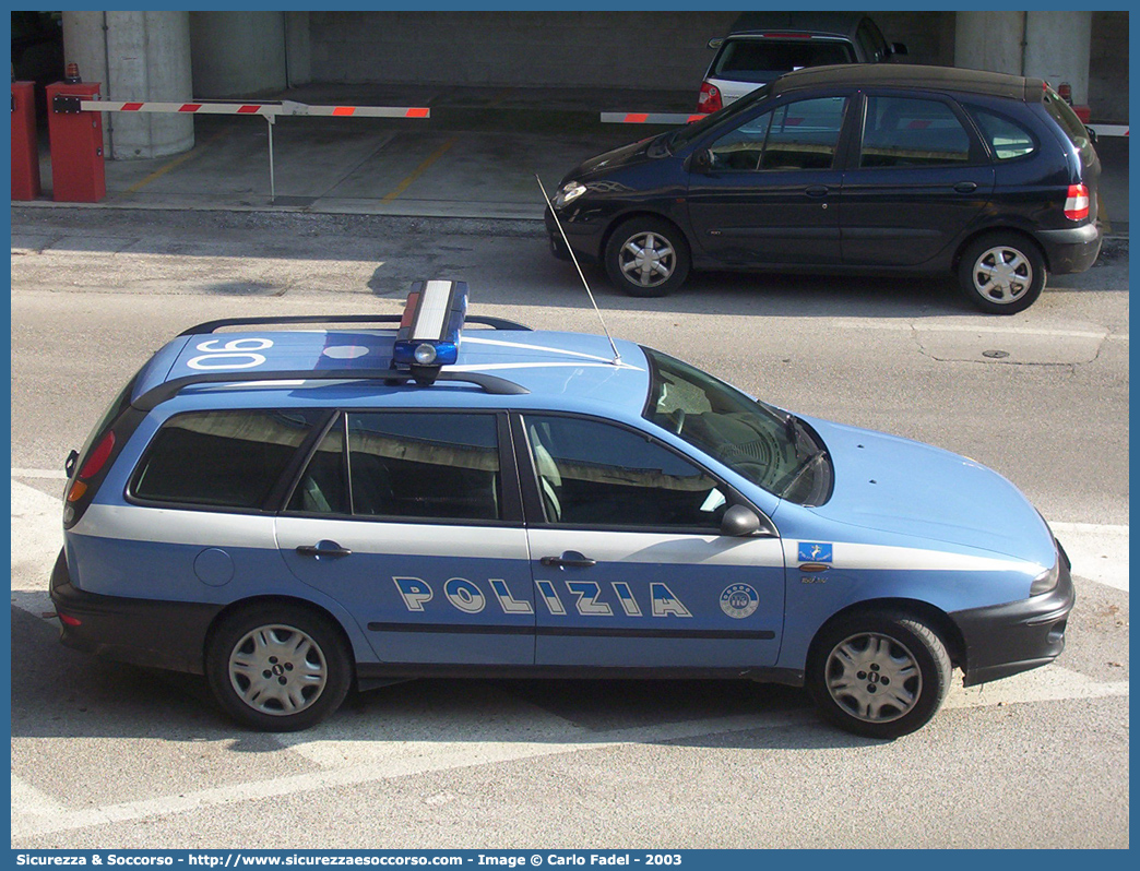 Polizia E0336
Polizia di Stato
Polizia Stradale
Fiat Marea Weekend
Parole chiave: Polizia di Stato;Polizia;PS;Polizia Stradale;Fiat;Marea Weekend;E0336