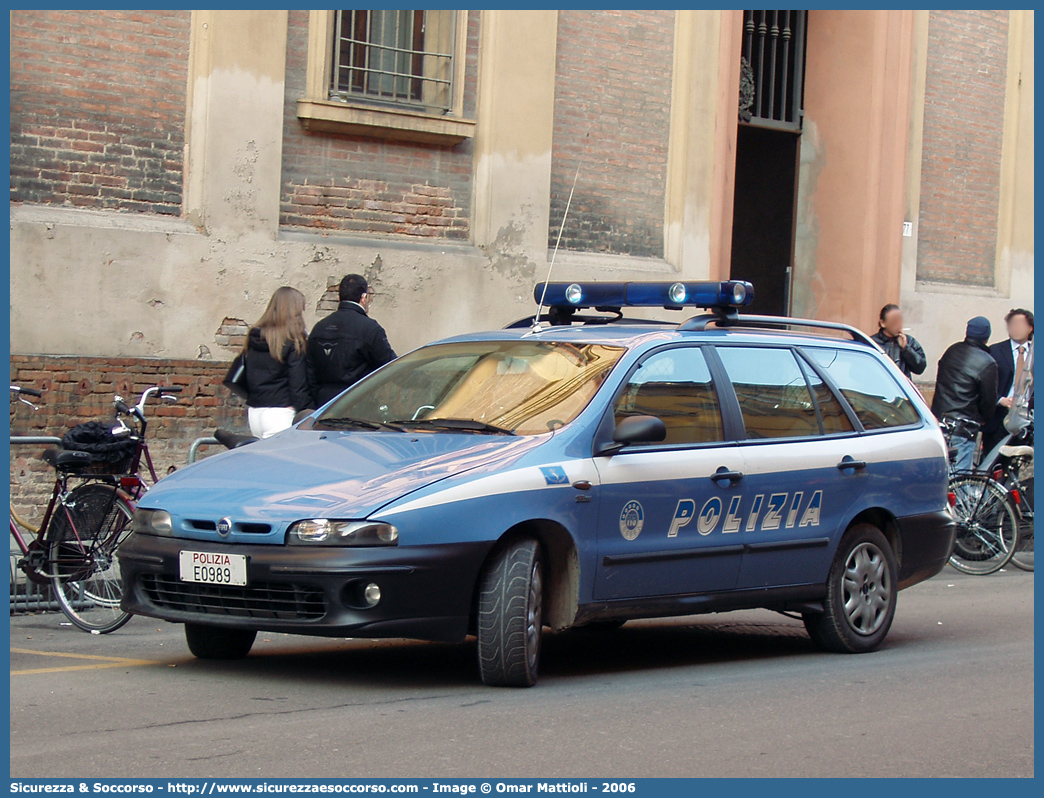 Polizia E0989
Polizia di Stato
Polizia Stradale
Fiat Marea Weekend
Parole chiave: Polizia di Stato;Polizia;PS;Polizia Stradale;Fiat;Marea Weekend;E0989