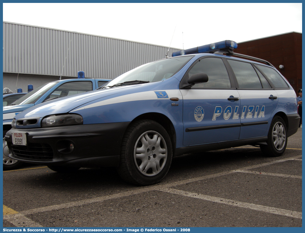 Polizia E0991
Polizia di Stato
Polizia Stradale
Fiat Marea Weekend
Parole chiave: Polizia di Stato;Polizia;PS;Polizia Stradale;Fiat;Marea Weekend;E0991