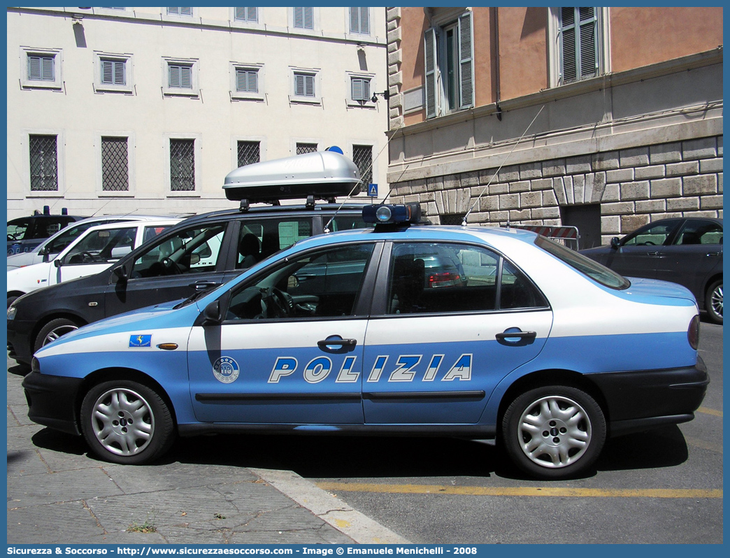 Fiat E1481
Polizia di Stato
Polizia Stradale
Fiat Marea
Parole chiave: Polizia di Stato;Polizia;PS;Polizia Stradale;Fiat;Marea;E1481