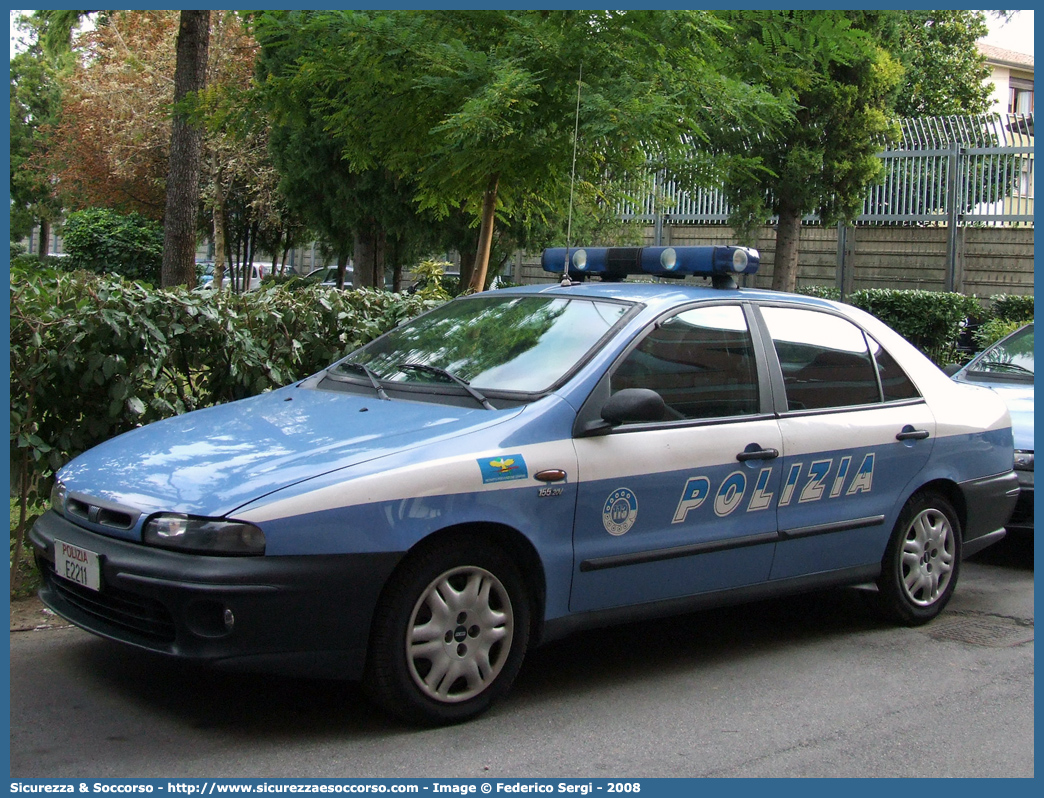 Polizia E2211
Polizia di Stato
Reparto Prevenzione Crimine
Fiat Marea
Parole chiave: Polizia di Stato;Polizia;PS;Reparto Prevenzione Crimine;Fiat;Marea;E2211