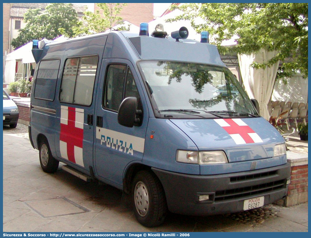 Polizia E6287
Polizia di Stato
Servizio Sanitario
Fiat Ducato II serie
Parole chiave: Polizia di Stato;Polizia;PS;Servizio Sanitario;Fiat;Ducato II serie;Ambulanza;E6287