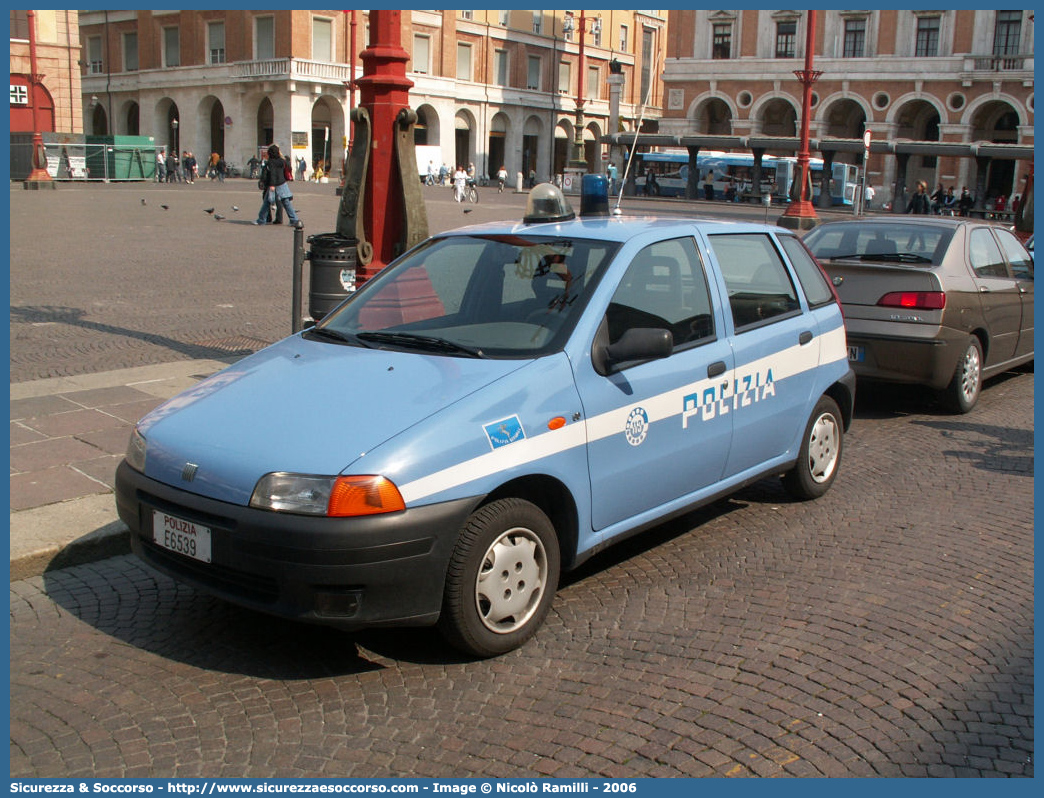 Polizia E6539
Polizia di Stato
Polizia Stradale
Fiat Punto I serie
Parole chiave: Polizia di Stato;Polizia;PS;Polizia Stradale;Fiat;Punto I serie;E6539